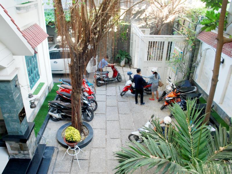 Lan Anh Hotel Ho Chi Minh City Exterior photo