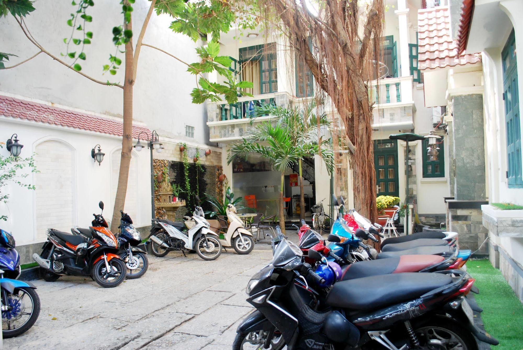 Lan Anh Hotel Ho Chi Minh City Exterior photo
