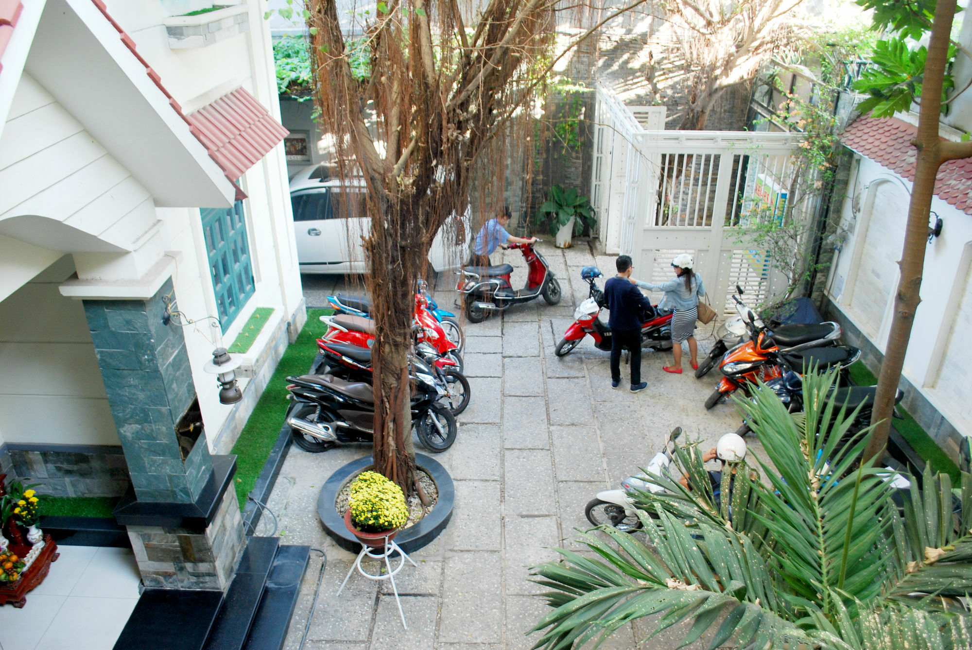 Lan Anh Hotel Ho Chi Minh City Exterior photo